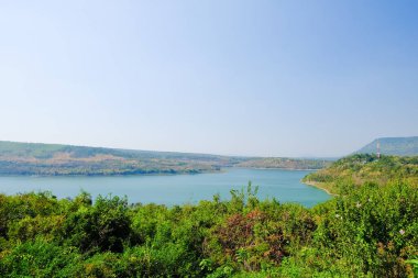 Kuzey Tayland 'ın Nakhon Ratchasima Eyaletindeki Lamtakong Barajı' nın Manzara Noktası