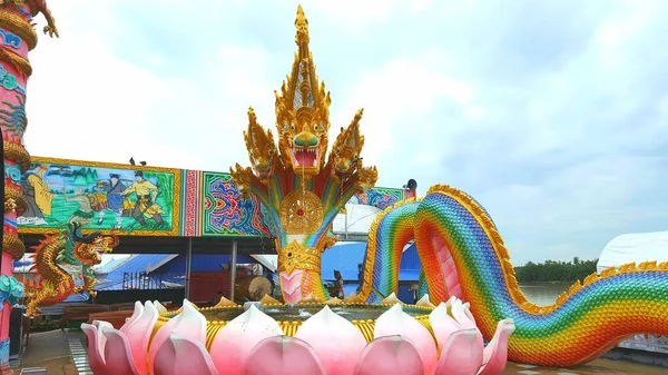 Statua Del Nagas Molto Grande Tempio Wat Saman Rattanaram Provincia — Foto Stock