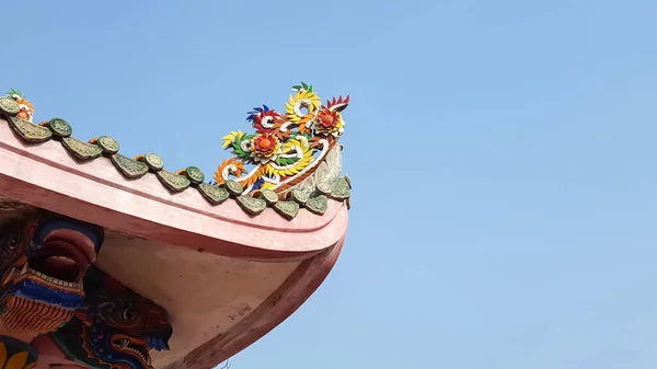 Skulptur Statue Chinesischen Stil Auf Dem Dach — Stockfoto