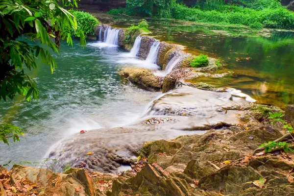 Waterval Nationaal Park Thailand — Stockfoto