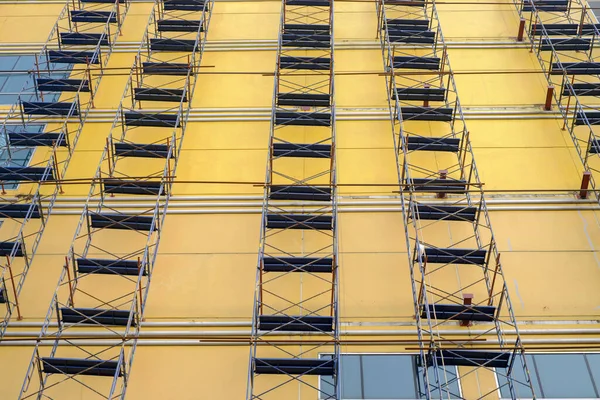 Gerüste Freien Für Arbeiter Sanieren Gebäude — Stockfoto