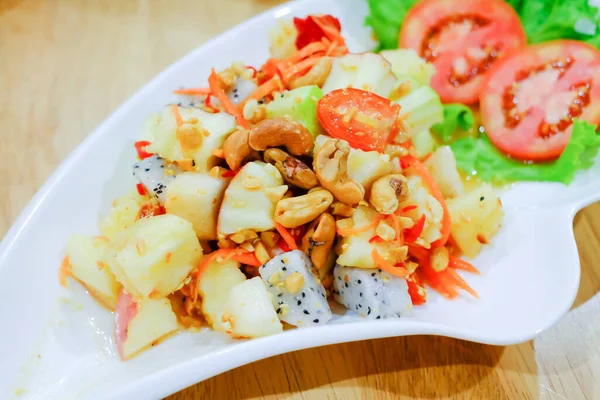 Salad Buah Campur Thai Gaya Atas Meja — Stok Foto