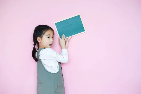Porträt Schöne Süße Asiatische Kind Mädchen Auf Rosa Hintergrund Mit — Stockfoto