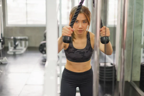 Portrait Femme Asiatique Est Exercice Portant Des Vêtements Sport Dans — Photo