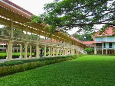 Mrigadayavan Sarayı, Tayland 'ın Phetchaburi eyaletinde yer alan Cha-am' da yer almaktadır.