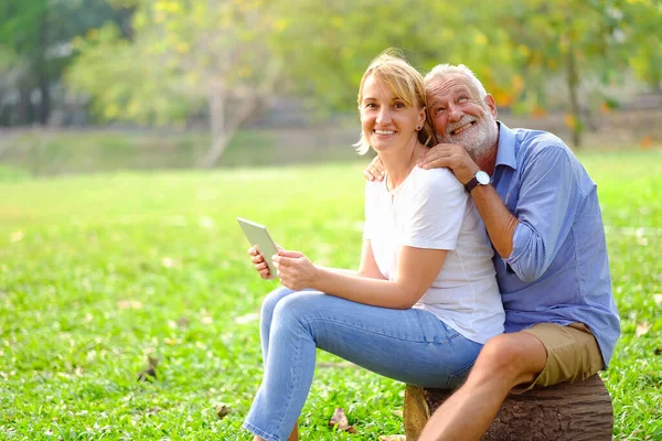 Portrait Caucasian Senior Woman Old Man Couple Elder Love Happy — Stock Photo, Image