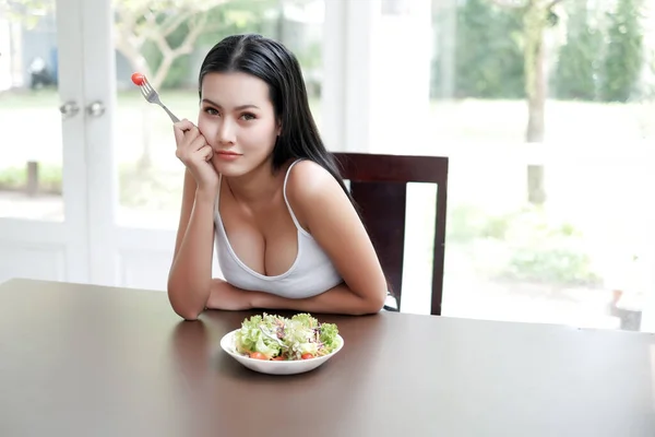 Portré Szexi Ázsiai Saláta Egészséges Táplálkozás Koncepció — Stock Fotó