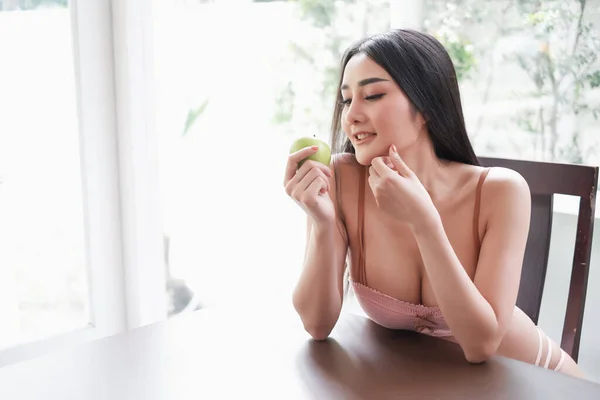 Porträt Sexy Asiatische Frau Trägt Dessous Oder Unterwäsche Mit Grünem — Stockfoto