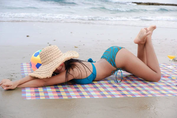 Sexy Asiatische Frau Trägt Bikini Strand — Stockfoto