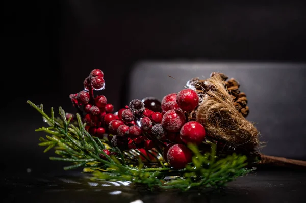 Vánoční Dekorace Borovicovými Šiškami — Stock fotografie