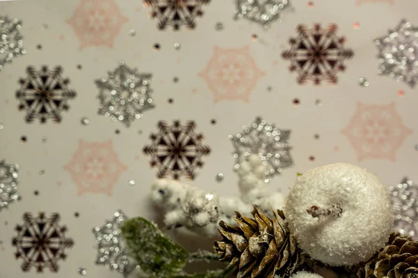 クリスマスの雪の結晶の美しい背景 — ストック写真