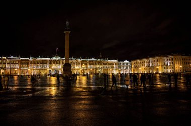 İskenderiye Sütununda St. Petersburg 'da bir melek