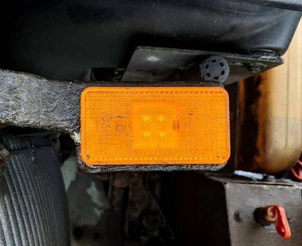 トラックのオレンジの反射板 — ストック写真