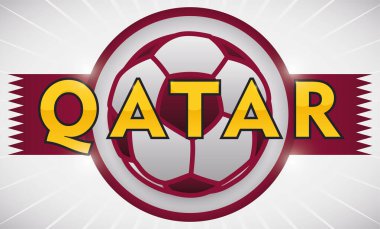 Futbol topuyla yuvarlak düğme, kestane rengi ve tırtıklı bantlarla süslenmiş ve altın Katar işaretiyle süslenmiş..