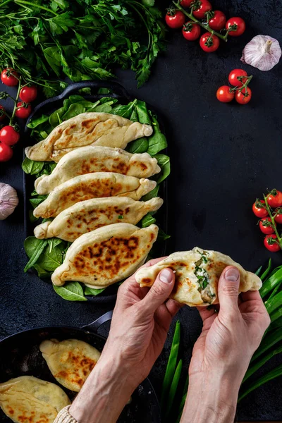 Gürcü turtaları el ele tutuşur