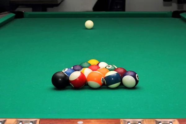 Billiard Balls Green Table White Ball Foreground — Stock Photo, Image