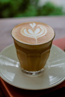 Kahve dükkanındaki kahve tablosu. Yakın plan.