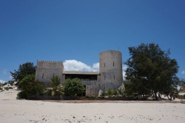 Shela Kalesi, Kenya, Lamu sahilinde yer almaktadır.