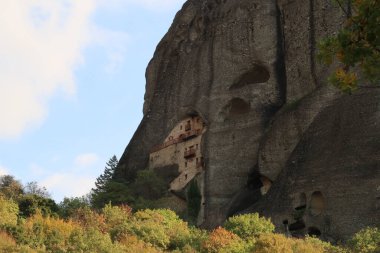 Sonbaharda Saint Nikolaos Badovas Manastırı, Meteora Manastırı, Yunanistan 2021