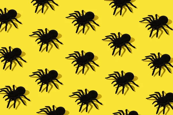 Чорні Павуки Жовтому Тлі Візерунок Павука Жахливий Жахливий Декор Хеллоуїн — стокове фото