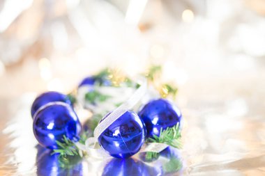 Noel ağacı süslemeleri Kış arkaplanı