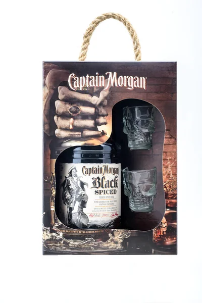 Kiev Ucrânia agosto 25, 2021, garrafa de Capitão Morgan preto temperado Imagens De Bancos De Imagens Sem Royalties