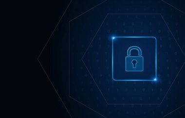 Siber güvenlik teknolojisi konsepti, devre kartında anahtar deliği simgesi olan kalkan, kişisel veri 