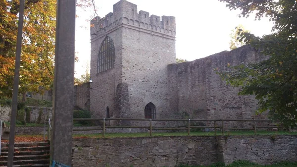 Foto Castelo Medieval Outono — Fotografia de Stock