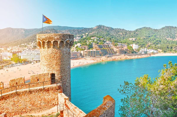 スペインだ 3月の土佐 カタルーニャだ 海の素晴らしい景色 地中海沿岸 — ストック写真