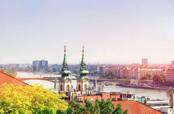 Budapeszt Węgry Piękny Poranny Widok Dunaj Most Małgorzaty Wewnętrzny Kościół — Zdjęcie stockowe