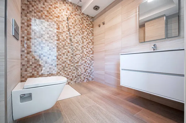 Interior Banheiro Moderno Com Chuveiro Banheiro Limpo Fresco — Fotografia de Stock