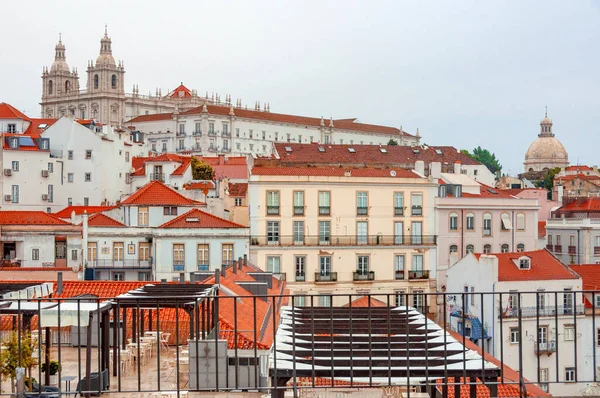 Lizbon Cityscape Görünümü Tarihi Kentin Alfama Portekiz — Stok fotoğraf