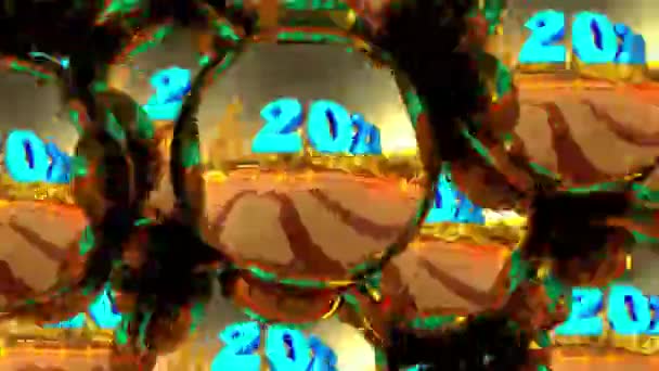 Opkomend geel oranje kerstballen met 2022. Gouden kerst ornamenten zweven over het frame achtergrond. Kerstmis en Nieuwjaar achtergrond — Stockvideo