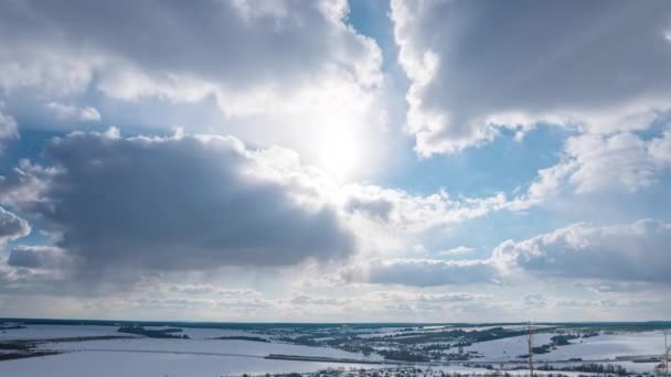 Time lapse clouds, rolling puffy cloud are moving, white lightnes clouds time lapse. 4k Timelapse of white clouds with blue sky video loop — Stock Video