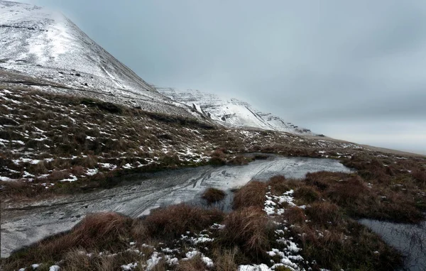 Uma Manhã Fria Inverno Picws Ddu Brecon Beacons Gales Sul — Fotografia de Stock