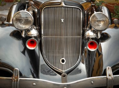 Chrysler Plymouth klasiğinin ön ucu.