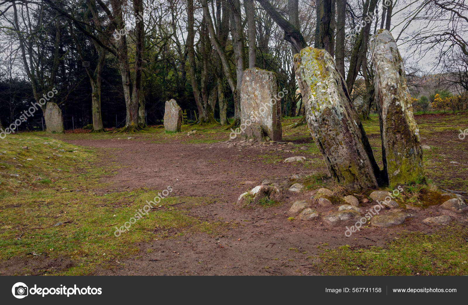 Standing Stones Clava Cairns Bronze Age Cemetery Complex Culloden