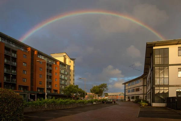 Editorial Swansea July 2022 Perfect Rainbow Dusk Offices Swansea Marina — Foto de Stock