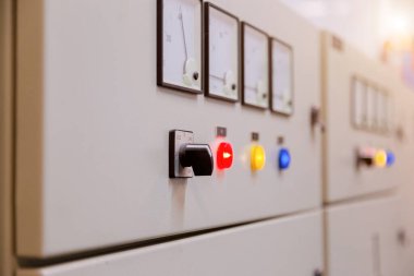 Fabrika / Kontrol panelinde elektrik kontrol paneli