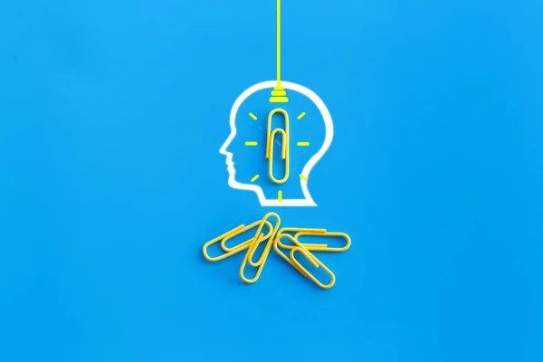 Skvělá Myšlenka Koncept Lidským Mozkem Klip Myšlení Kreativita Žárovka Modrém — Stock fotografie