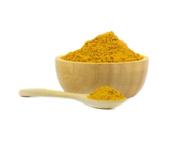 Beyaz arka planda zerdeçal tozu ve zerdeçal, Hint baharatı, vejetaryen mutfak konsepti için sağlıklı baharat bileşeni..