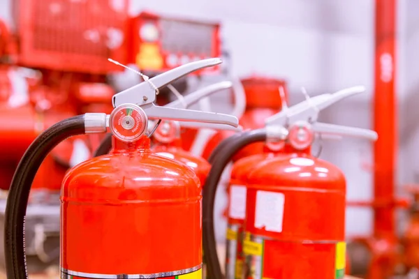 Serbatoio Rosso Dell Estintore Panoramica Potente Impianto Antincendio Industriale — Foto Stock