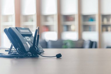 İletişim desteği, çağrı merkezi ve müşteri hizmetleri yardım masası (çağrı merkezi) konsepti