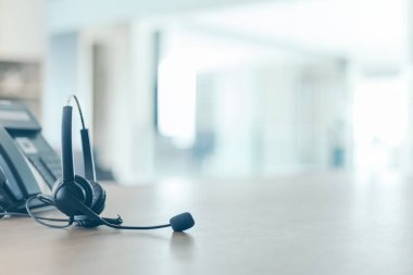 İletişim desteği, çağrı merkezi ve müşteri hizmetleri yardım masası (çağrı merkezi) konsepti