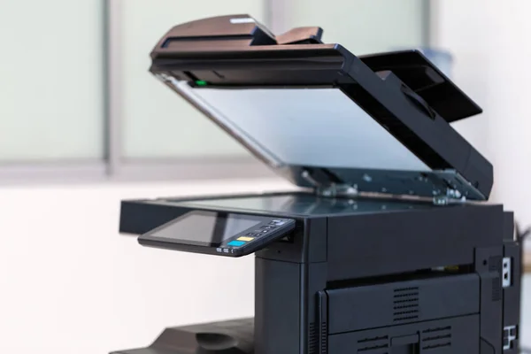 Photocopier Atau Network Printer Adalah Alat Kerja Kantor Untuk Memindai — Stok Foto