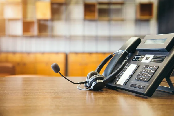 Auriculares Equipo Atención Cliente Centro Llamadas Listo Para Servicio Activo — Foto de Stock