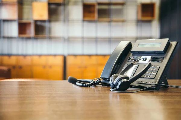 Auriculares Equipo Atención Cliente Centro Llamadas Listo Para Servicio Activo —  Fotos de Stock