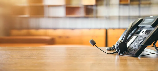 Headset Customer Support Equipment Call Center Ready Actively Service Communication — Fotografia de Stock