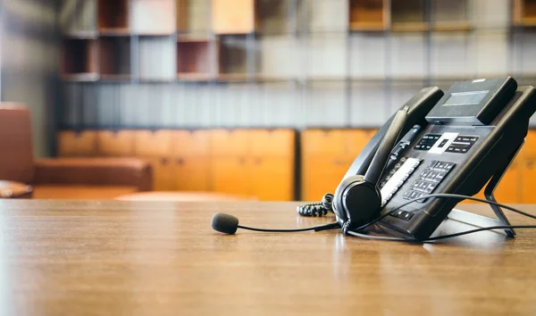 Auriculares Equipo Atención Cliente Centro Llamadas Listo Para Servicio Activo — Foto de Stock