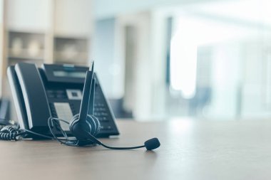 İletişim desteği, çağrı merkezi ve müşteri hizmetleri yardım masası (çağrı merkezi) konsepti